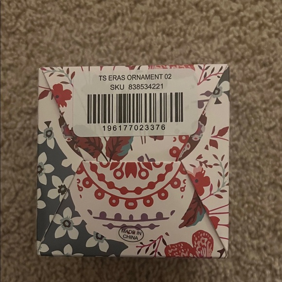 taylor swift fearless ornament - Picture 4 of 4